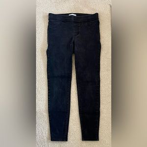 LOFT / Black Skinny Leg Jegging
